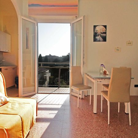 Appartamento Del Sole Desenzano del Garda Exterior foto